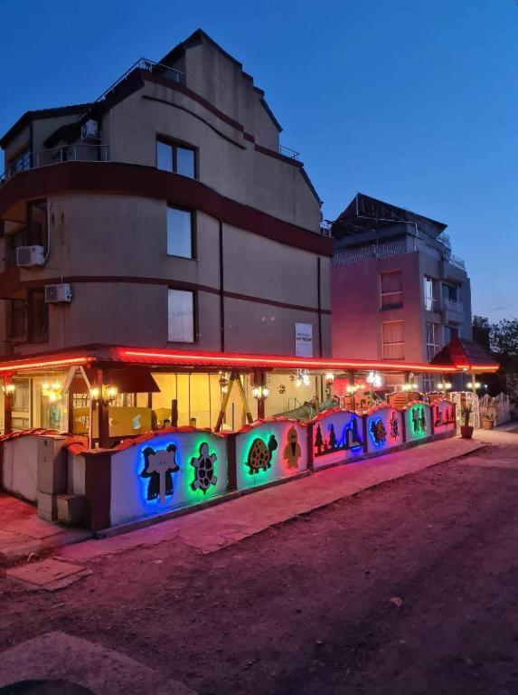 Хотел Кантилена Nesebar Exteriör bild